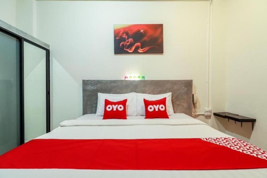 Oyo 412 7 Days Hotel Csiangmaj Kültér fotó