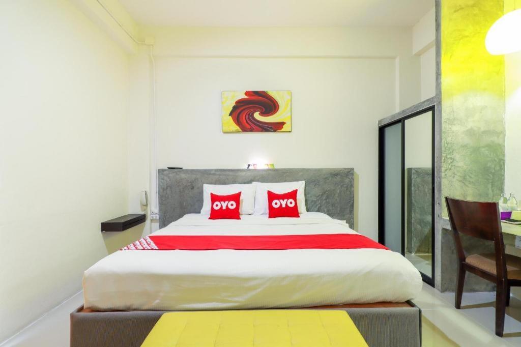 Oyo 412 7 Days Hotel Csiangmaj Kültér fotó